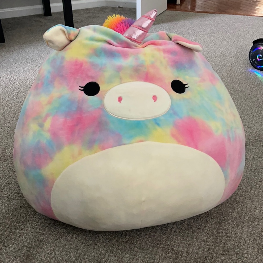 Selling a ‘24’ inch unicorn cow squishmallow